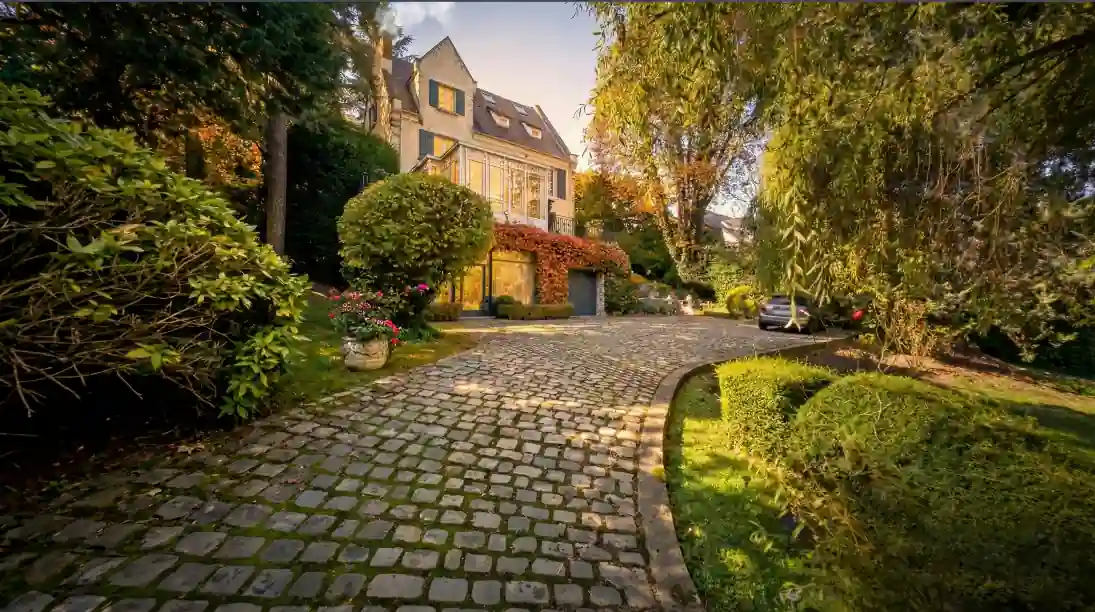 Maison familiale en pierre à Marly-le-Roi - Aelis Vision