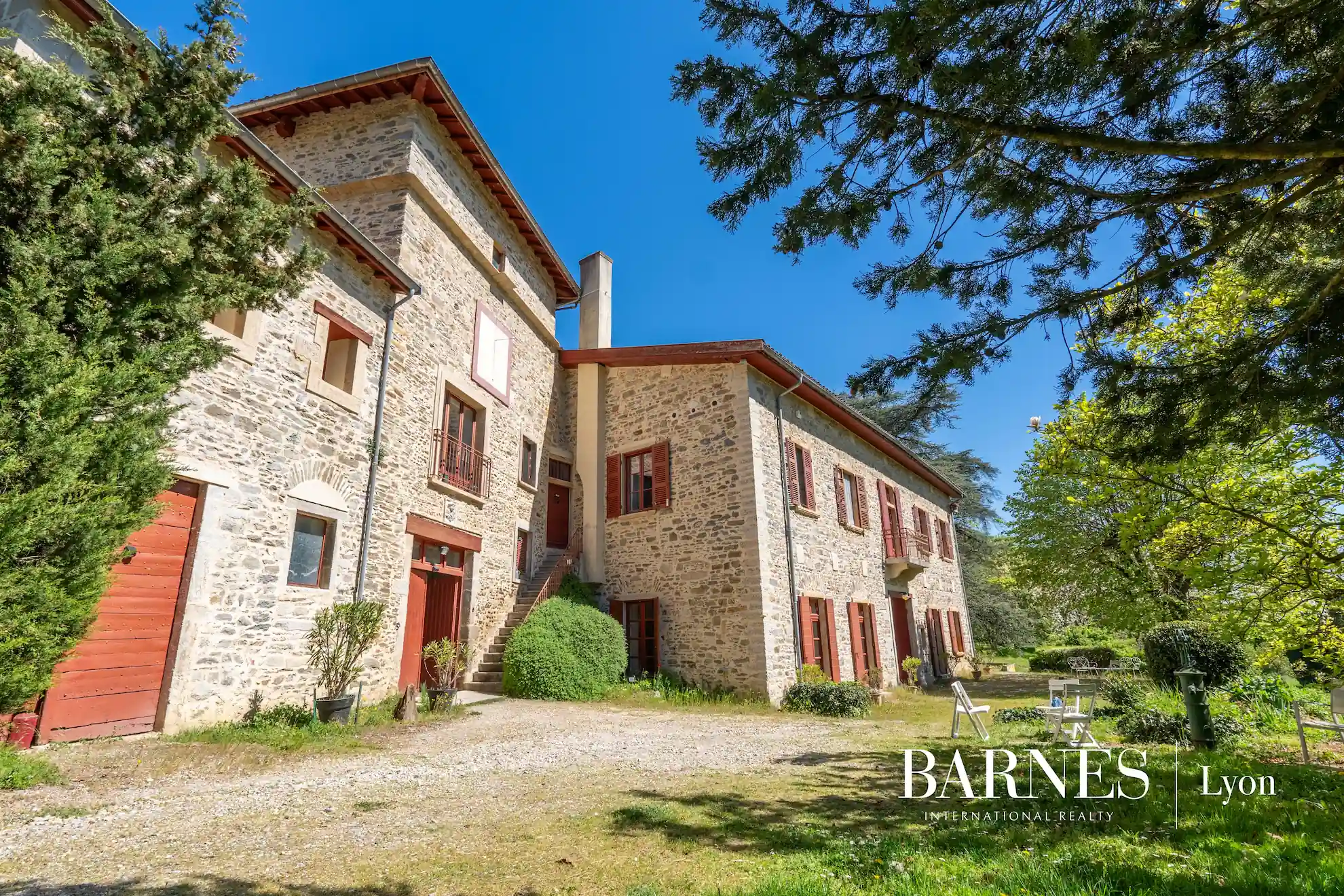Photo HDR immobilier Lyon - Façade historique de la Bastide de la Tour - Reportage photo Aelis Vision
