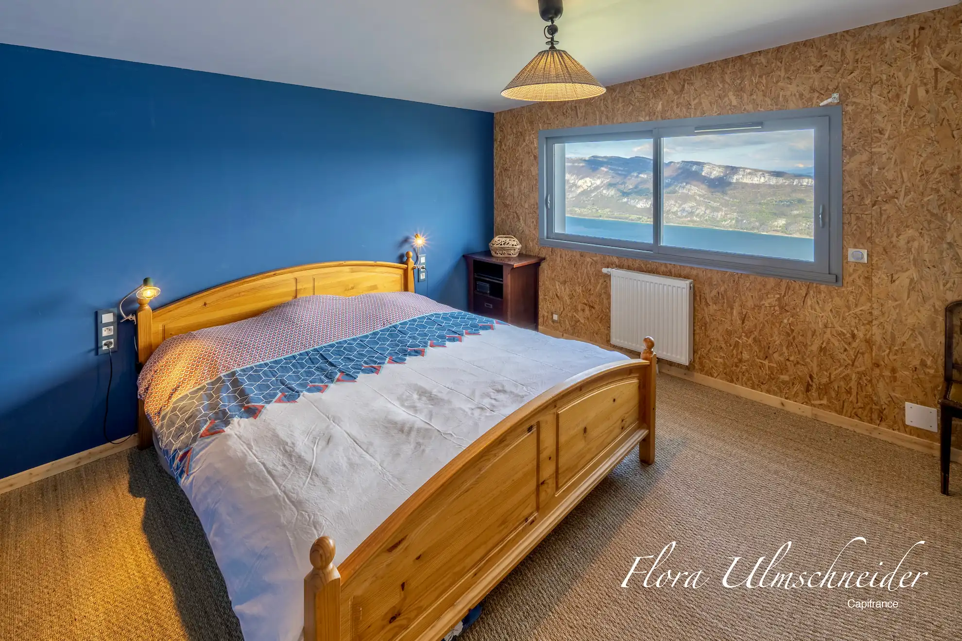 Photo HDR immobilier - Séjour lumineux avec vue lac du Bourget, Ontex - Aelis Vision